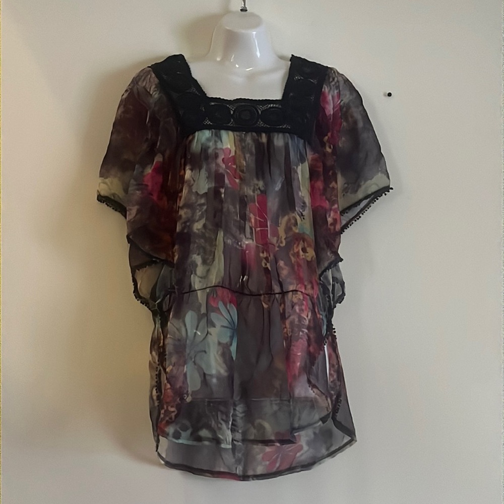 Angie sheer floral blouse / coverup